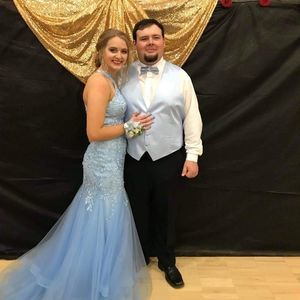 Meet your Posher, Mackenzie